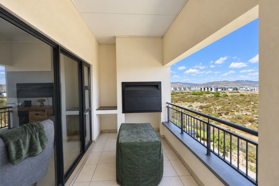 To Let 2 Bedroom Property for Rent in Sandown Western Cape